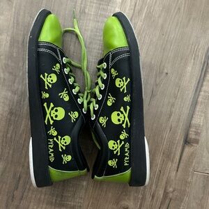 Vibrant Green and Black Skull Bowling shoes